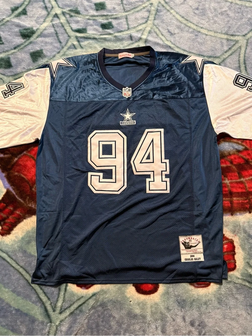 Jerseys check description first